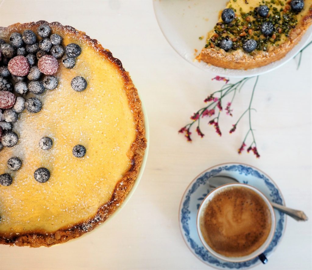 MANDEL-TARTE MIT GRIECHISCHEM JOGHURT - Ideenparty